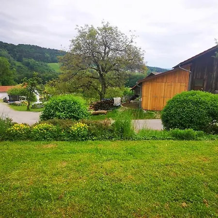 Dreimaederlhaus Schaufling