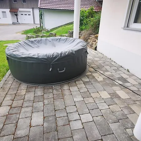 Dreimaederlhaus * Schaufling